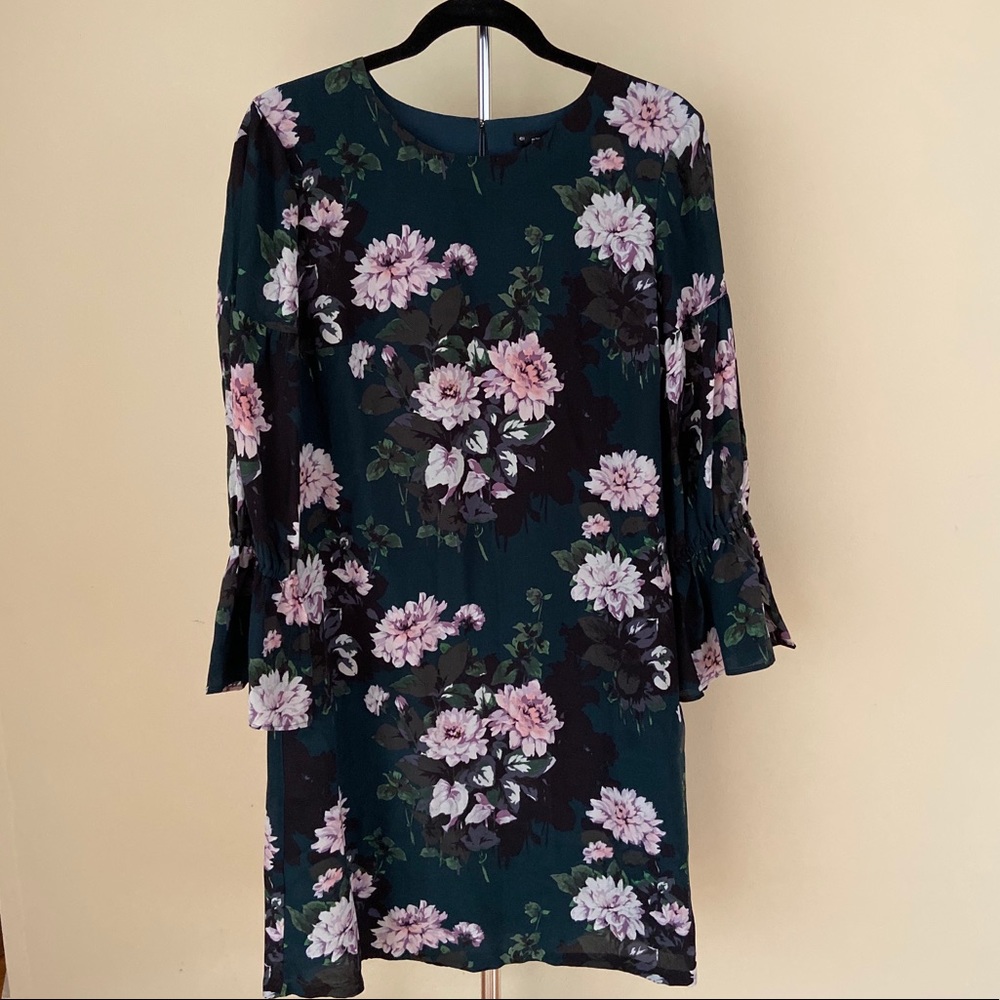 Club Monaco Bell Sleeve Sanai Dress